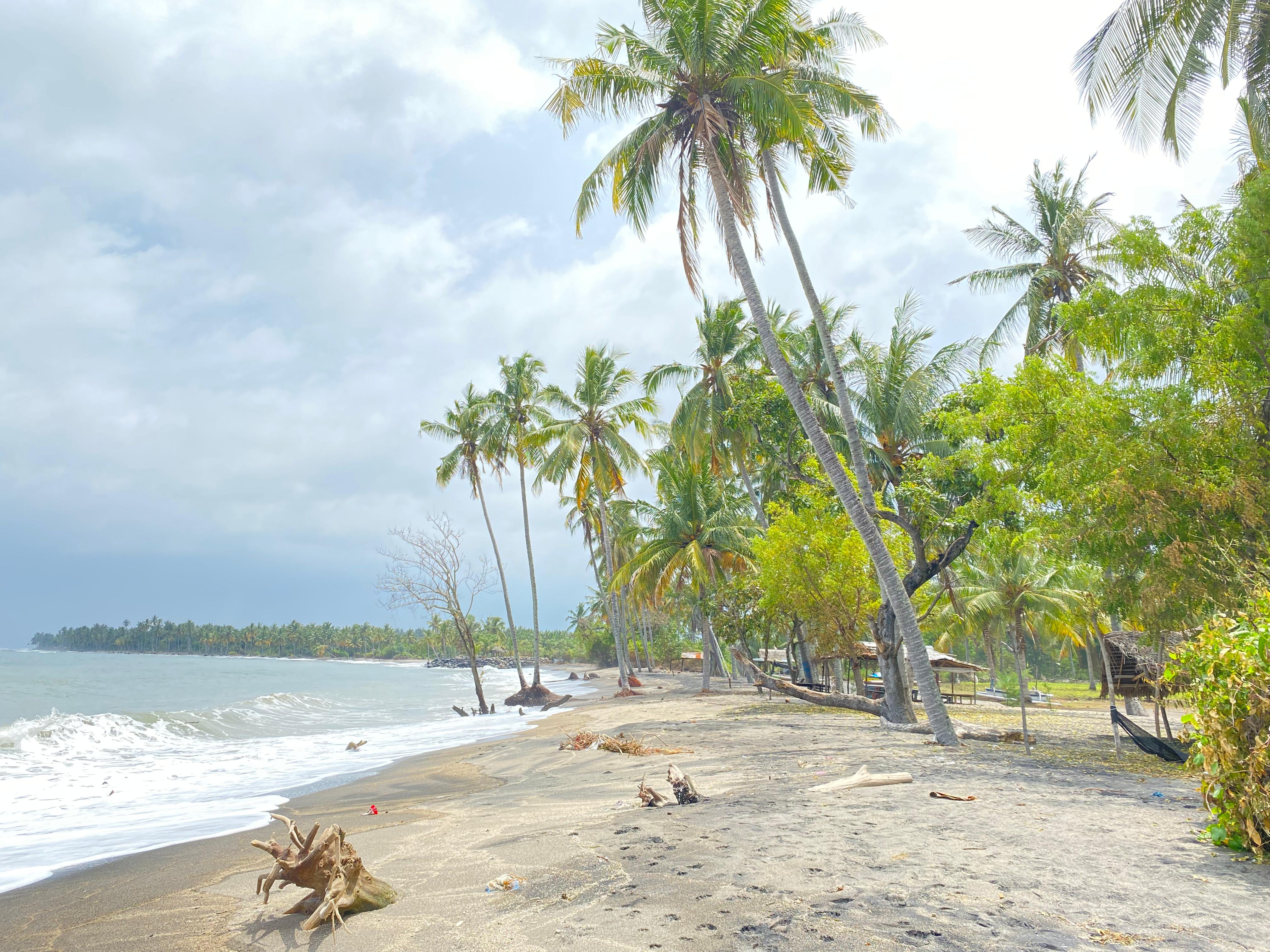 pantai-karang-atas-gallery-1